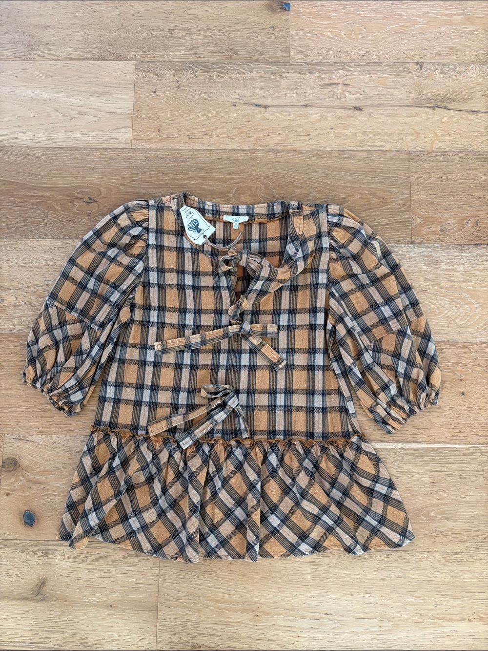 Plaid Tie-Front Peplum Blouse/shirt in Tan & Black